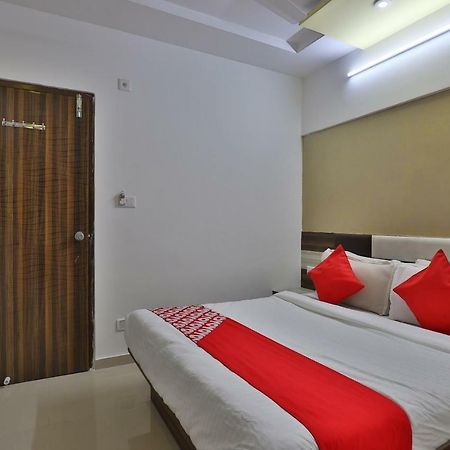 Hotel Sunstay Ahmedabad Exterior foto