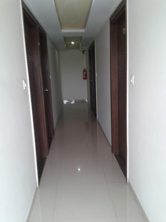 Hotel Sunstay Ahmedabad Exterior foto